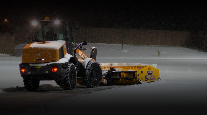 Long-duration snow event to bring upwards of a foot of snow to far southern sections through Thursday
