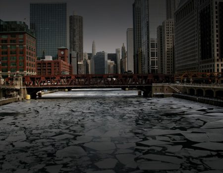 Sleet/snow mix spreading into Chicago area late Monday morning
